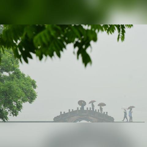 今日气象台天气预报,一场冷暖交锋的无声叙事 今日气象台天气预报,一场冷暖交锋的无声叙事