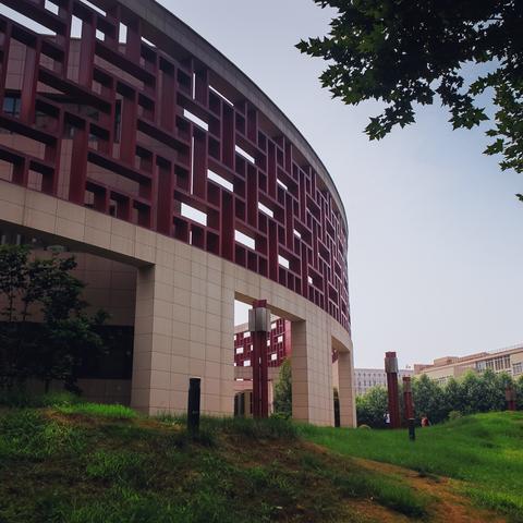 西安旅游攻略，穿越千年古都，一日看尽长安花