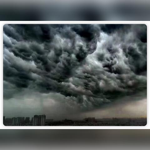 中央气象台发布最新天气预报，新一轮强降雨来袭，多地需警惕次生灾害