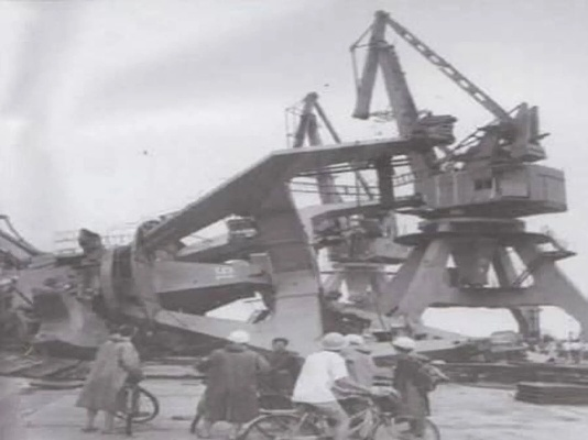 命运的风暴，1996年，那场18级台风如何重塑了一个渔村的记忆